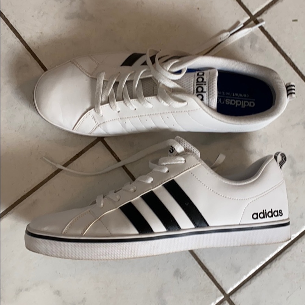 Adidas NEO sneakers